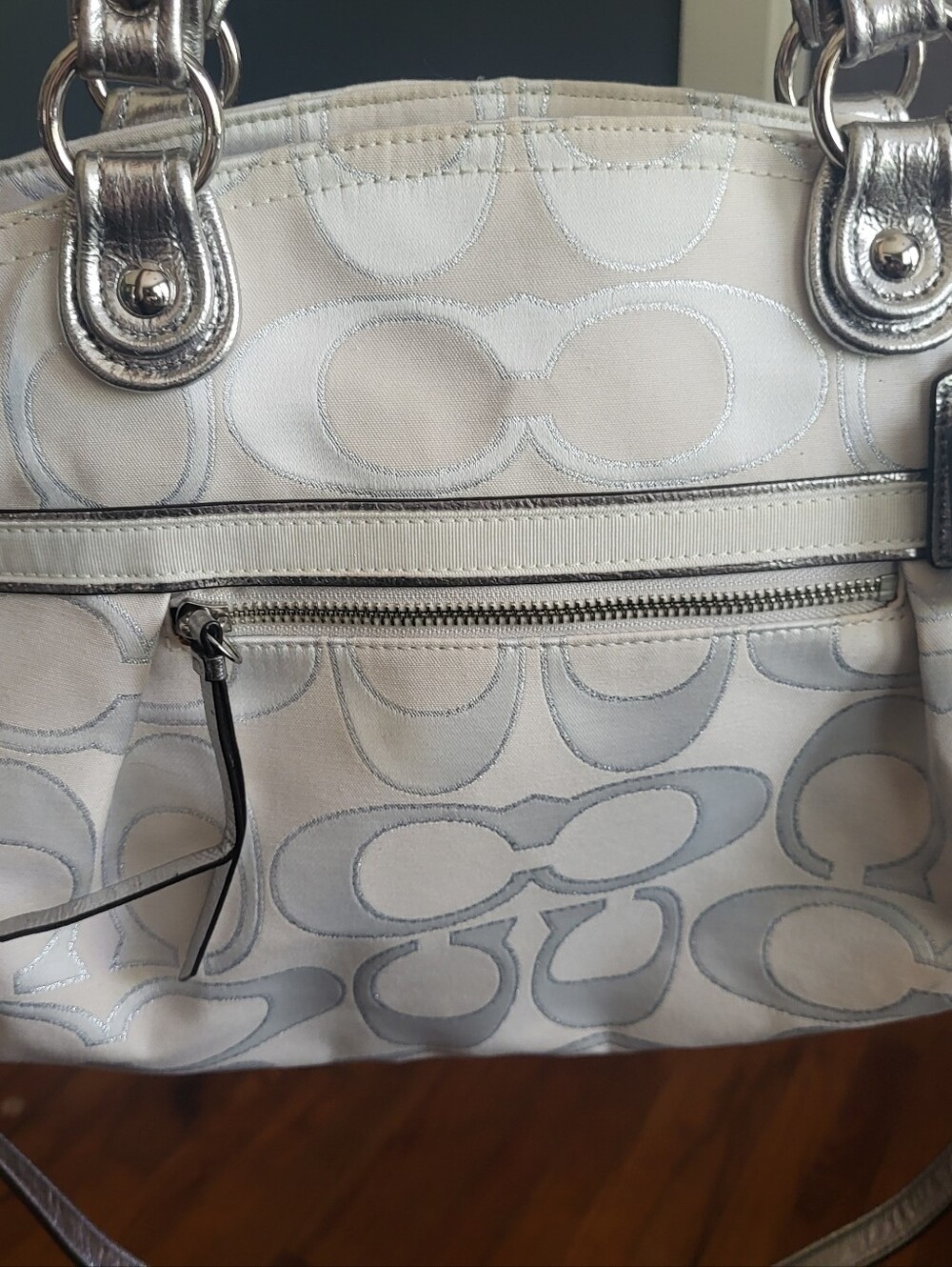 Coach Silver & White Signature Shoulder Bag